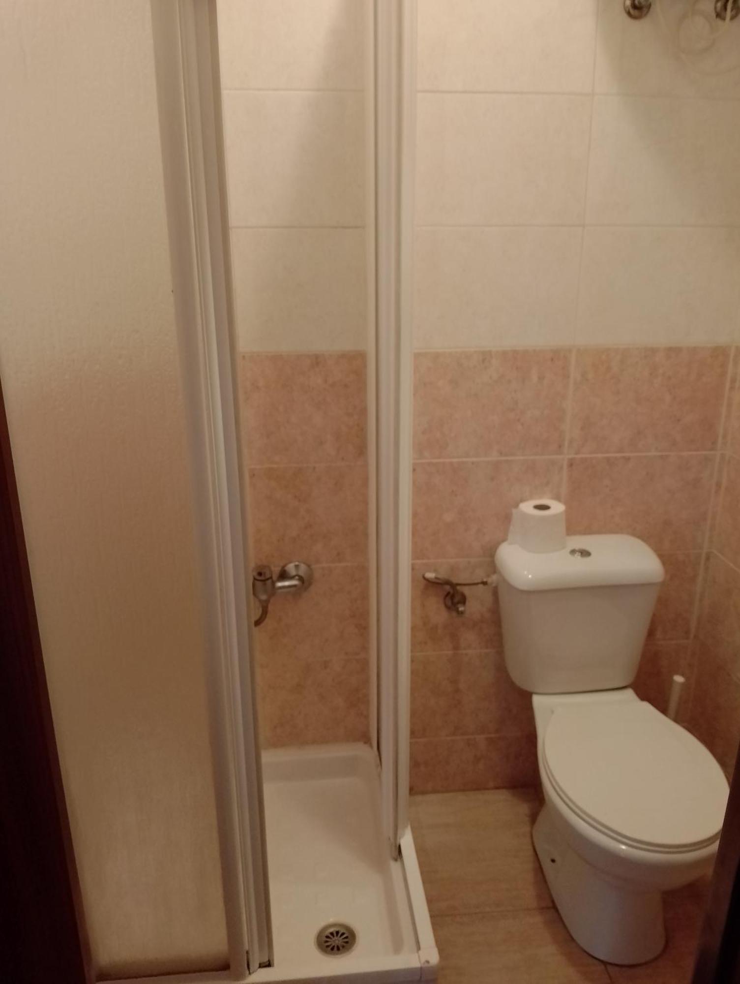 Pension Tabaza Carreno Ruang foto